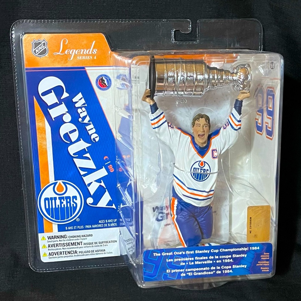 2006 McFarlane Legends Series 4 WAYNE GRETZKY Edmonton Oilers Stanley Cup Figure
